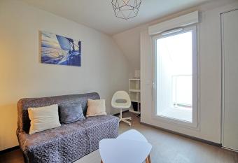 Studio tr  s r  cent au c  ur des Minimes has Balcony rooms