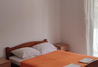 Becici rooms has Balcony rooms