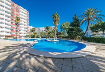 Bright apartment with views in the Siesta building in Puerto Alcudia has Balcony rooms