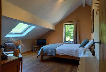 Le Clos du Cerf - Silence & nature allows 18 year olds to book a room