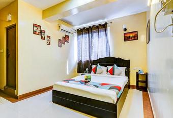 Palm Rooms Near St johns hospital has Balcony rooms