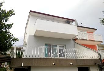 Villa Dora ##2 has Balcony rooms