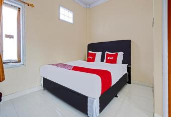 Vaccinated Staff - OYO 90416 Wisma Wayang Ajen Syariah allows 18 year olds to book a room