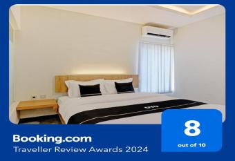 OYO Capital O 90410 Griya Amanah Jajar Syariah has Balcony rooms