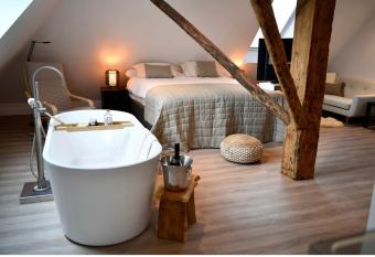 Dream Boutique Edam Bed & Coffee allows 18 year olds to book a room