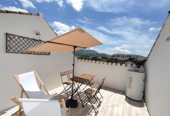 Apartamentos a&c suite has Balcony rooms