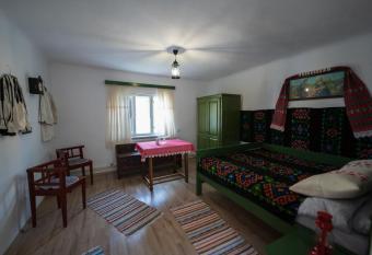 La Bunu Nic has Balcony rooms