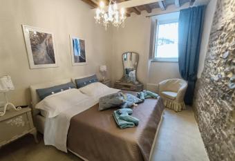 AriediParma - Rooms&apartments allows 18 year olds to book a room