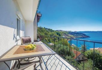 MEDITERAN has Balcony rooms