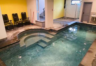 Casa Cino has Balcony rooms