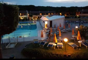 Villa Lory Rosolina Mare has Balcony rooms