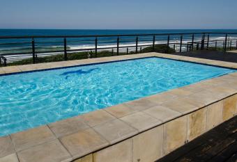 4 Es Paradis La Mercy Beachfront has Balcony rooms