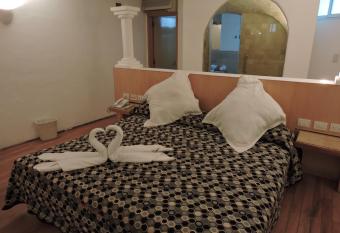 Motel Mykonos allows 18 year olds to book a room