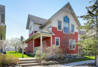 Blue View 7 Luna Chalet 84150 has Balcony rooms