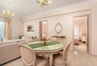 Nostalgia Corfu Town Apartments allows 18 year olds to book a room