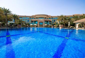 Al Raha Beach Hotel has Smoking/Balcony rooms