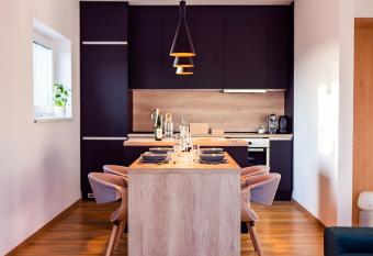 Apartman Eden has Balcony rooms