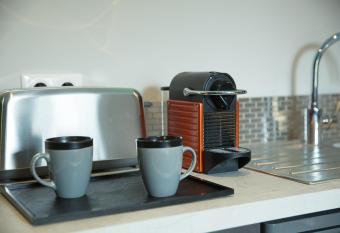 Amontarrena allows 18 year olds to book a room