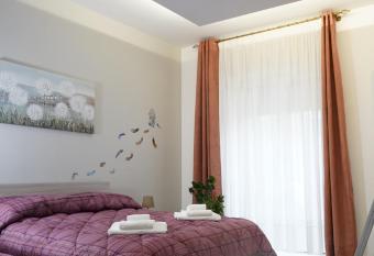 PONTE VALLE B&B POMPEI has Balcony rooms