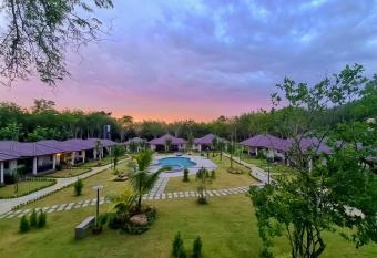 Thalang Tara Resort has Balcony rooms