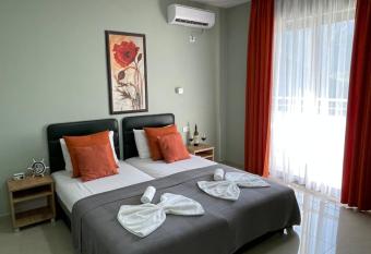 ApartHotel Solaris has Balcony rooms