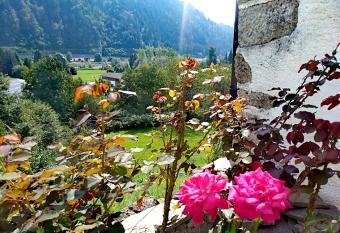 Cjasa da Puci has Balcony rooms