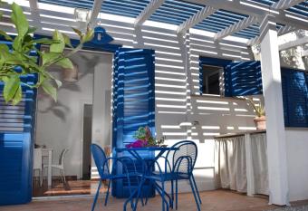 Favignana Casa Vacanza Orsola has Balcony rooms
