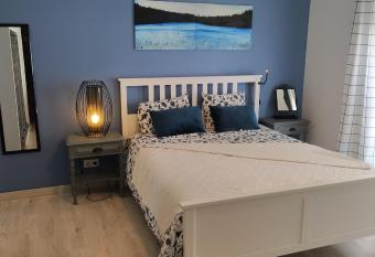 Forever S  o Br  s allows 18 year olds to book a room