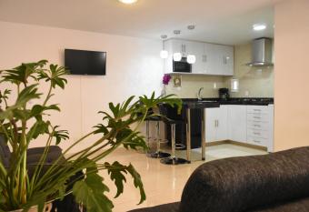 Departamento Alejandro - Completo y Amplio Departamento en una zona muy tranquila de la CDMX allows 18 year olds to book a room