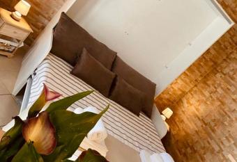 Casa Vacanza Bruno allows 18 year olds to book a room