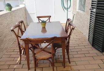 Apartamento Nao Victoria has Balcony rooms