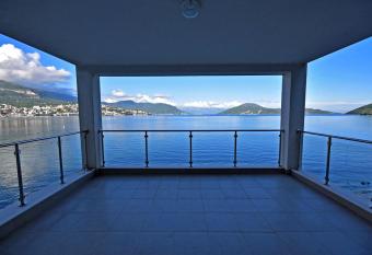 Hotel Vienna has Balcony rooms