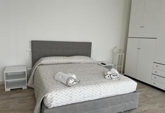 Maison Merci has Balcony rooms