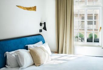 Pavilion Hotel & Social Club allows 18 year olds to book a room