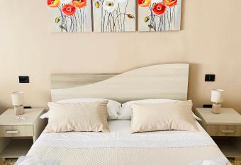 Stella in Centro allows 18 year olds to book a room