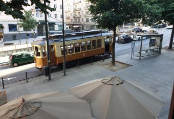 PORTO RICO STUDIOS allows 18 year olds to book a room