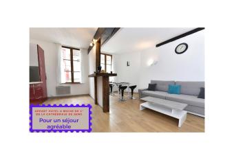 Appart H  tel Sens hypercentre has Balcony rooms