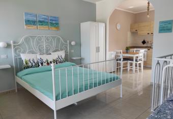 Nonno Rocco has Balcony rooms