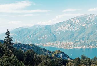 IL MIRABEAU has Balcony rooms