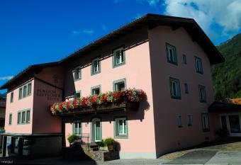 Pension Gletscherblick has Balcony rooms
