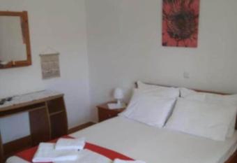 ziogas apartments2 has Balcony rooms