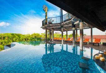 Sun Island Hotel & Spa Legian has Balcony rooms
