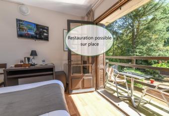 Logis H  tel La Chaumi  re allows 18 year olds to book a room