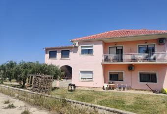 Apartmani Tina has Balcony rooms