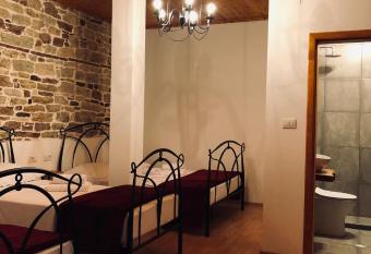 Stone House Obelisk has Balcony rooms