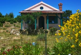 Arya House has Balcony rooms