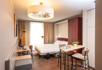 Aparthotel Adagio Zurich City Center allows 18 year olds to book a room