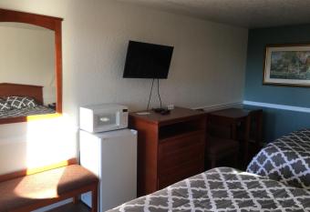 Belfair Motel allows 18 year olds to book a room