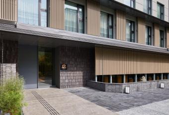 Oakwood Hotel Oike Kyoto allows 18 year olds to book a room