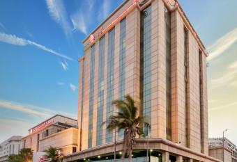 Ramada by Wyndham Continental Jeddah allows 18 year olds to book a room
